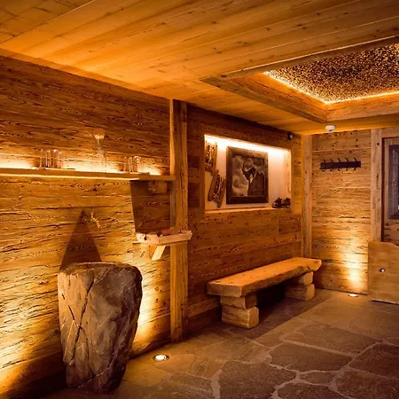 Madrisajoch Hotel 2*